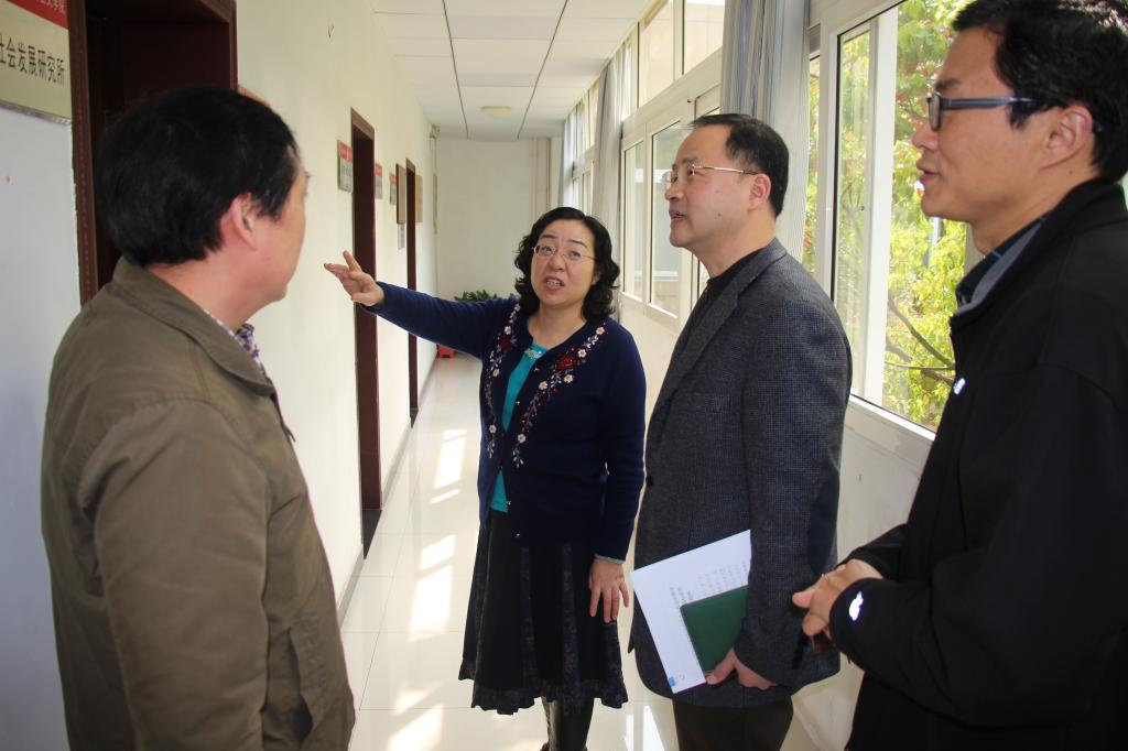 公司党委书记何光彩赴suncitygroup太阳集团调研